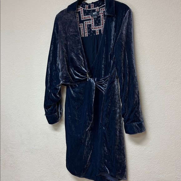 Anthropologie Maeve NWT Deep Blue Velvet Wrap dress size 10 M - Picture 3 of 5